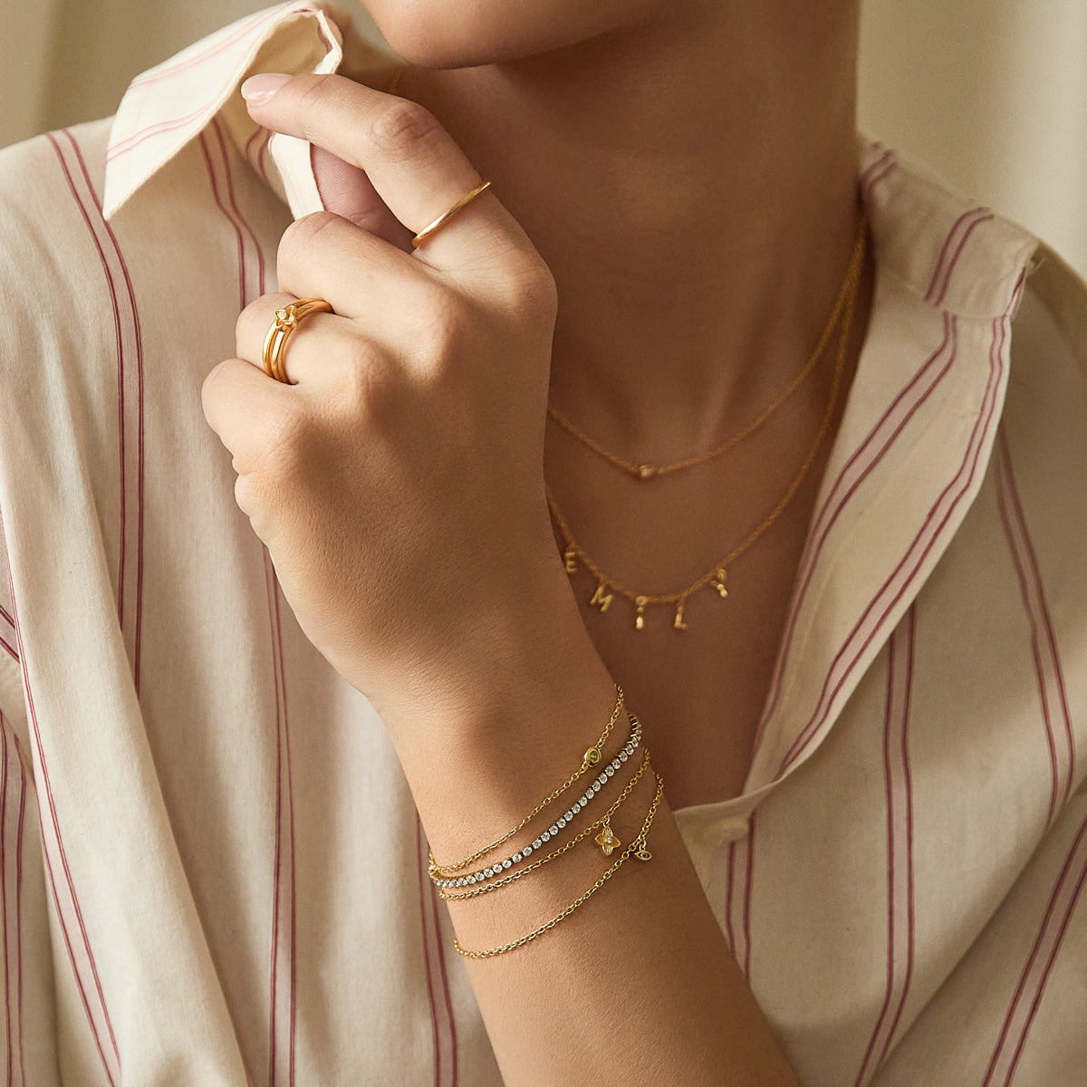 Fine Single Charm Bracelet (Gold)