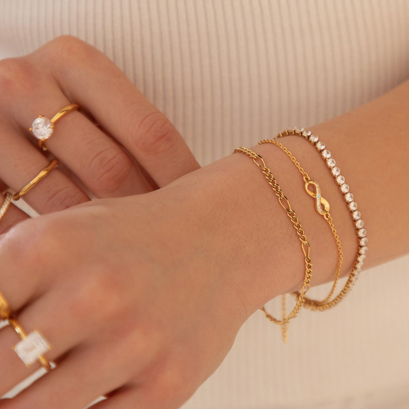 Aquamarine Stone Infinity Bracelet (Gold)