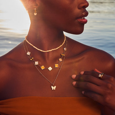 Pearl & Fluted Clover Necklace (Gold)