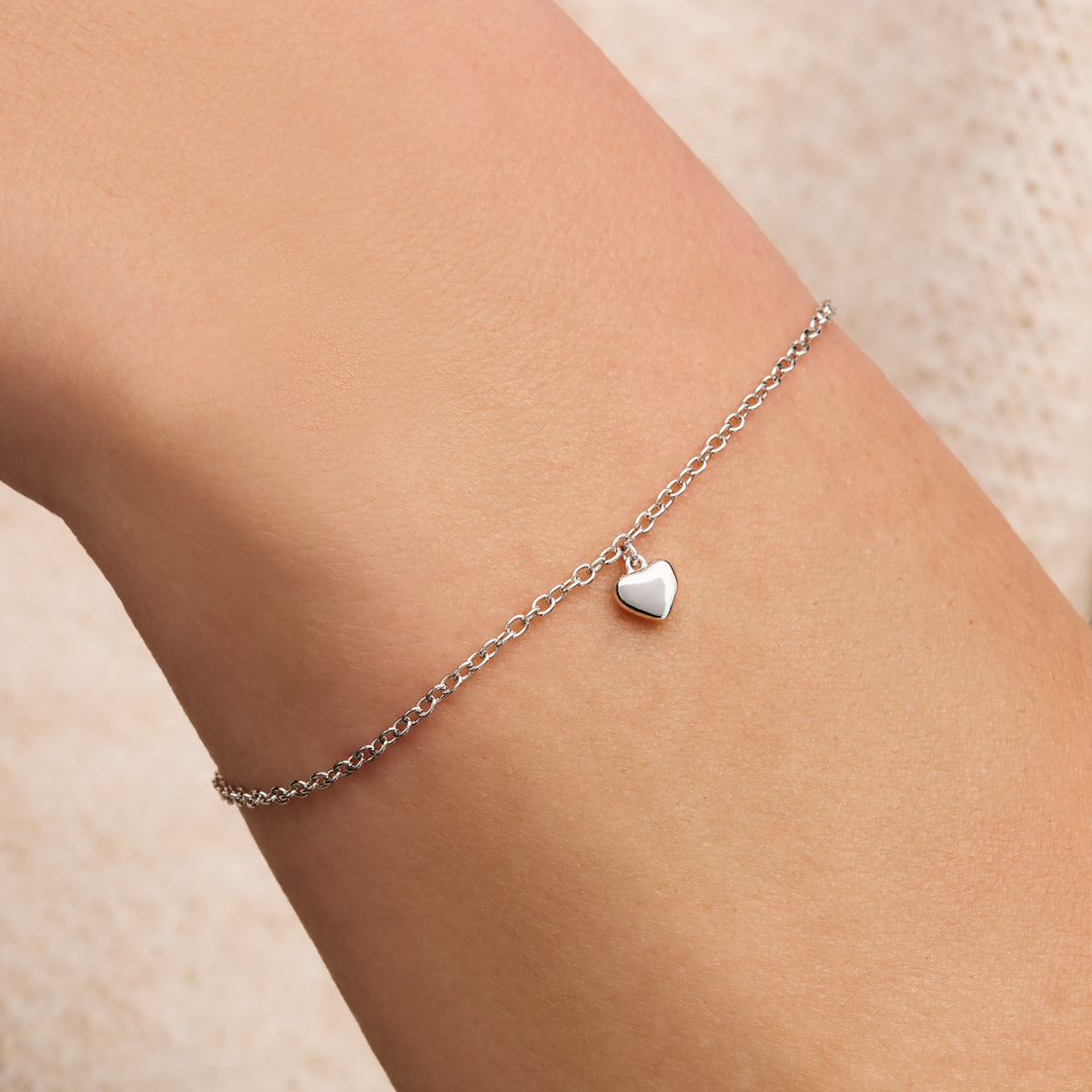 Fine Molten Heart Bracelet (Silver)