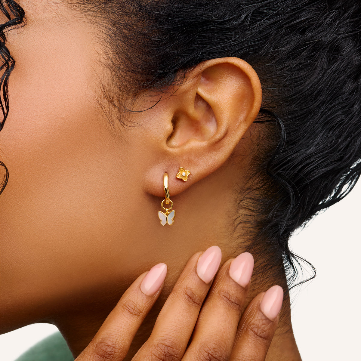 Fine Flower Stud Earrings (Gold)