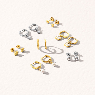 Fine Molten Huggie Earrings (Gold)