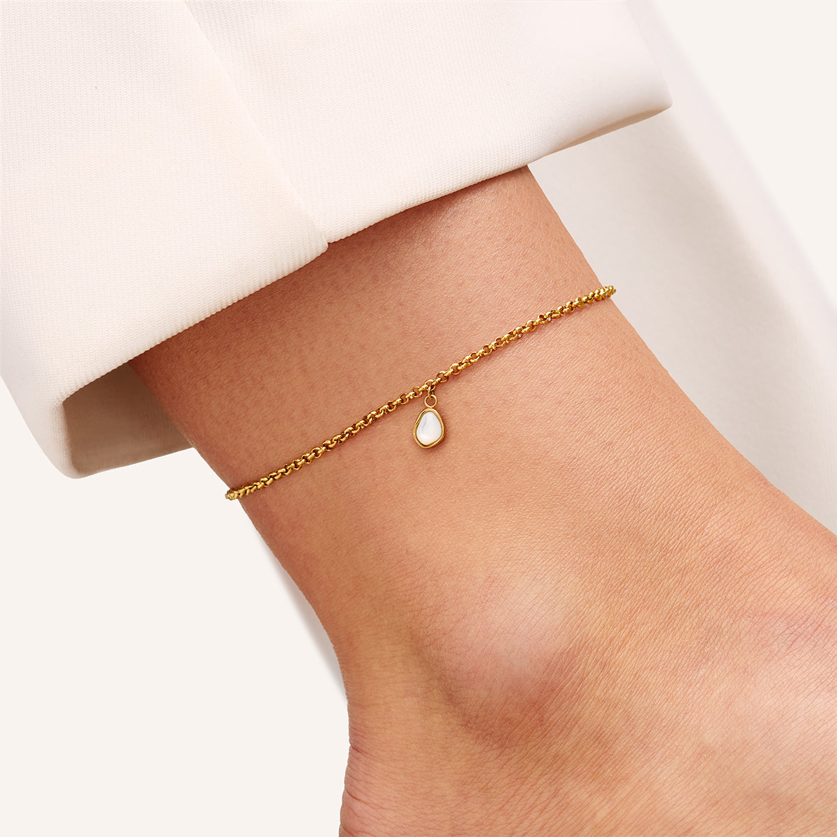 Organic Moonstone Anklet (Gold)