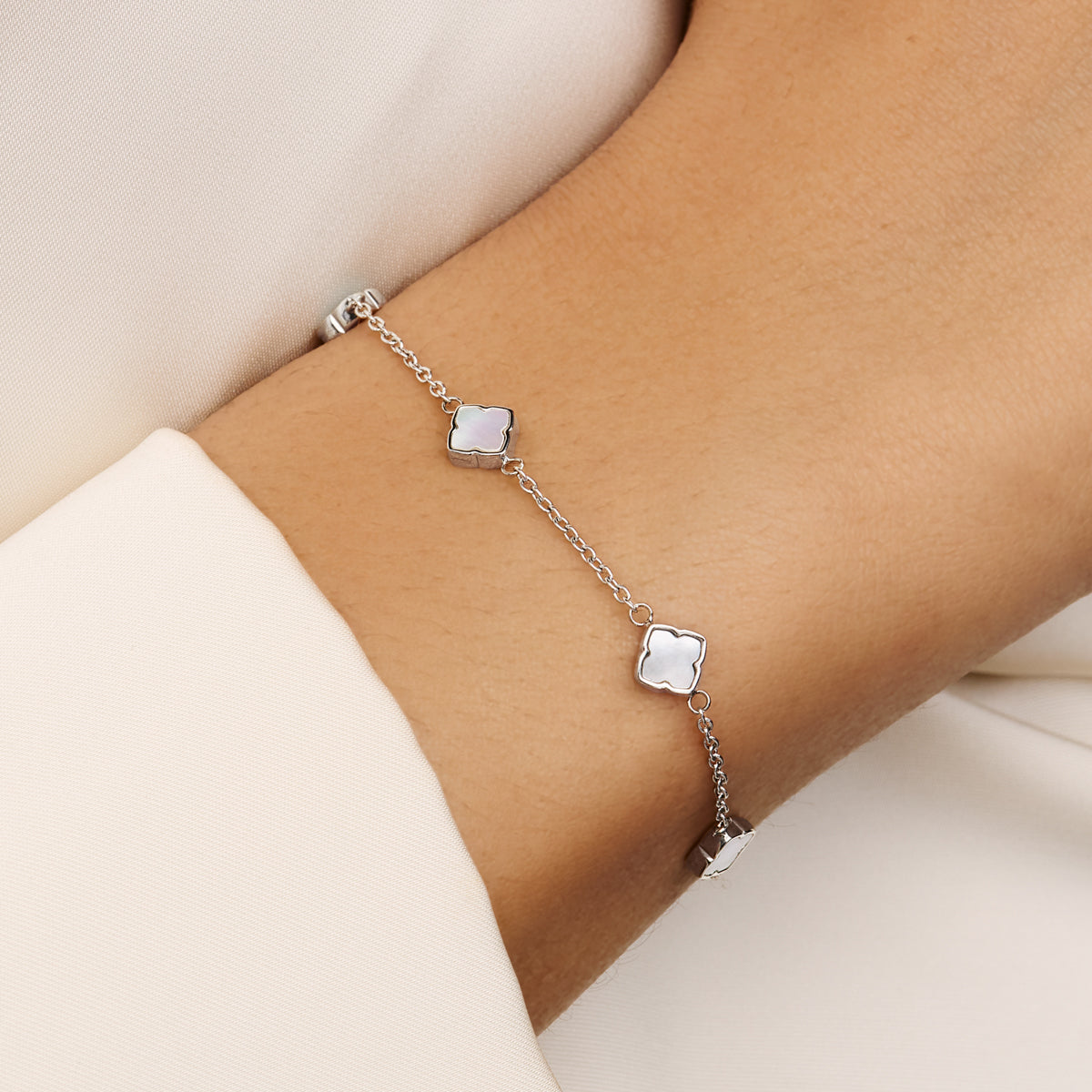 Mini Pearl Clover Necklace & Bracelet Set (Silver)