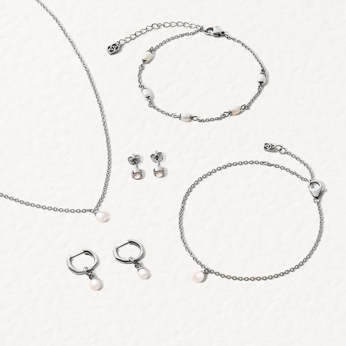 Fine Organic Pearl Necklace Bridesmaid Gift Set (Silver)