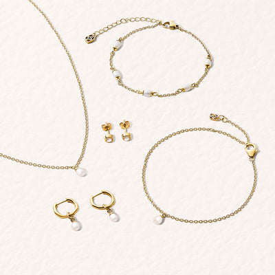 Fine Organic Pearl Necklace Bridesmaid Gift Set (Gold)