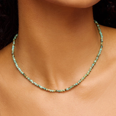 Green Turquoise Beaded Necklace (Gold)