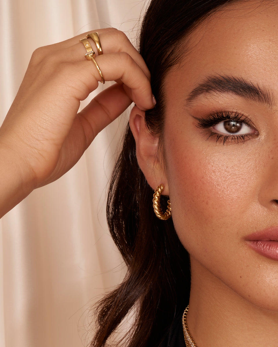 Large Twisted Hoops (Gold)