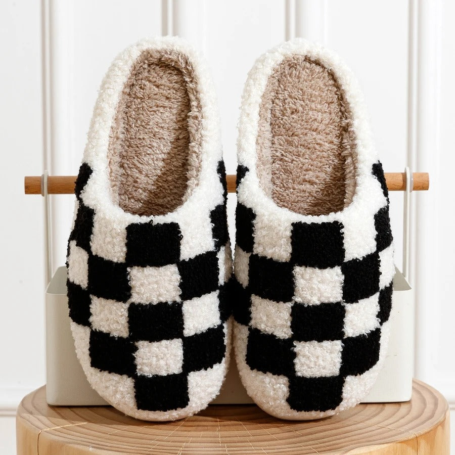 Retro Checkered Plush Slippers
